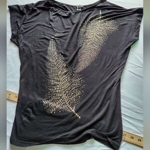 Nikibiki Short Sleeve Tee Blouse Feathers in Nailheads - Size S